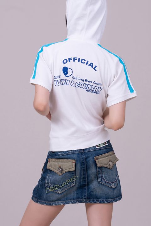 YCW01585