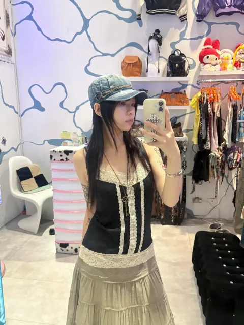 106769613
