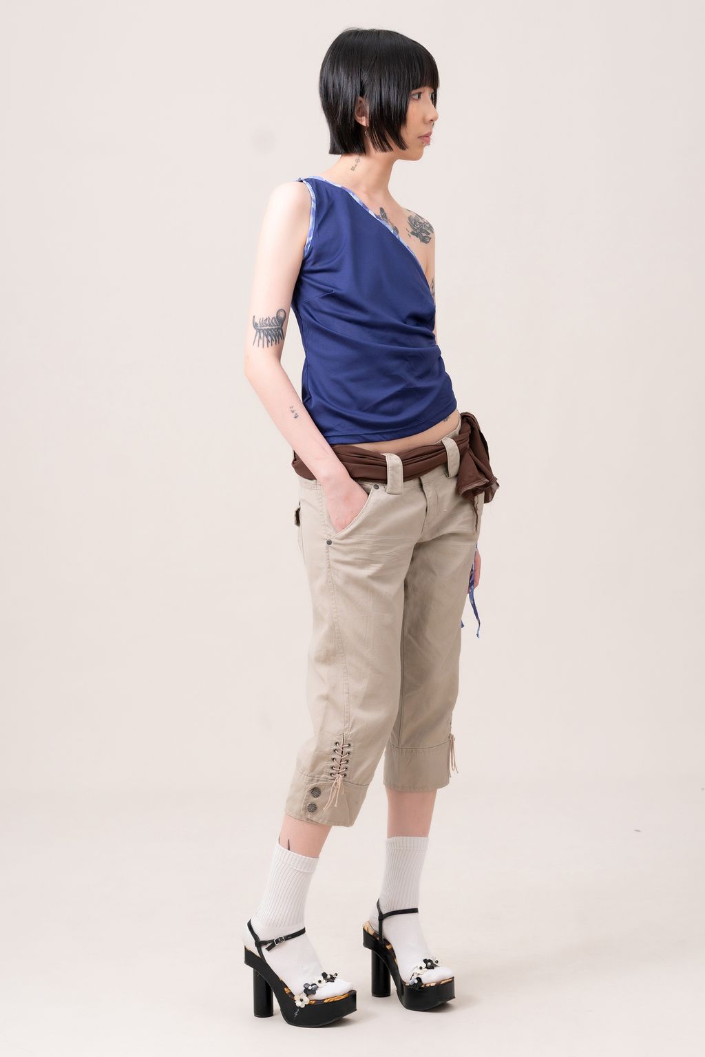 YCW02631