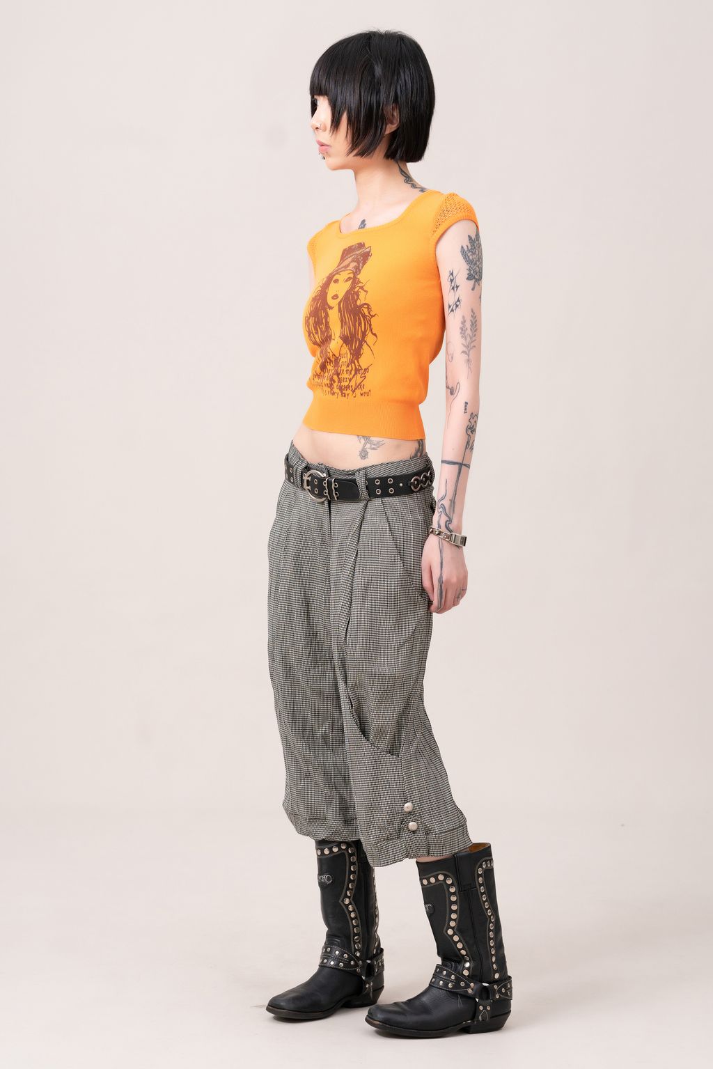YCW02670
