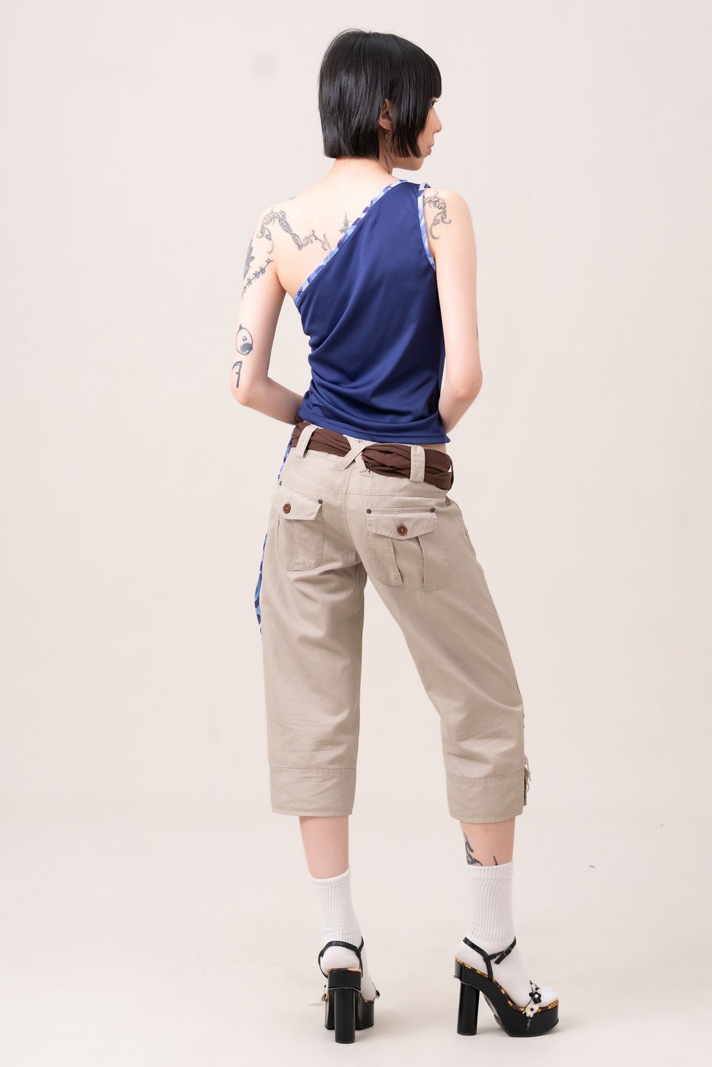 YCW02627