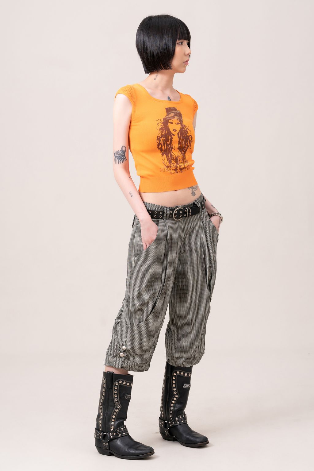 YCW02678