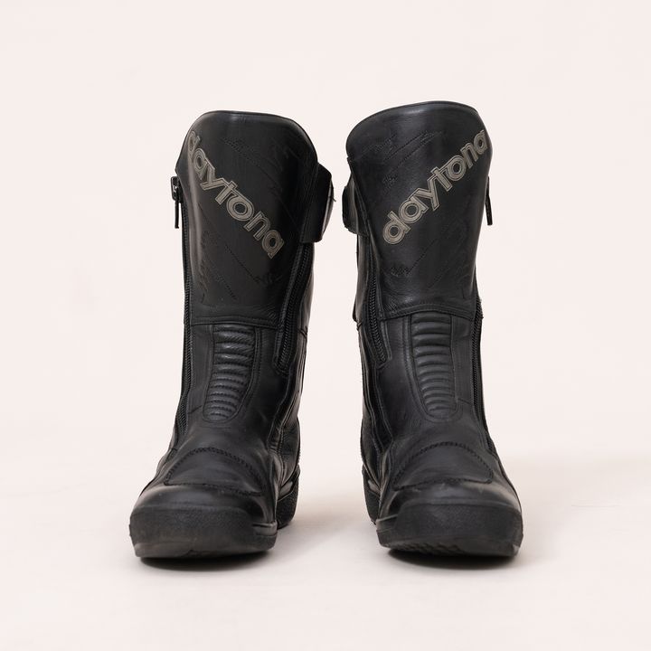 YCW02808