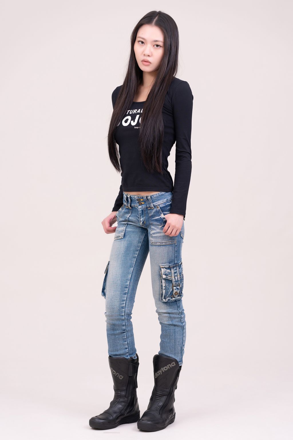 YCW03873