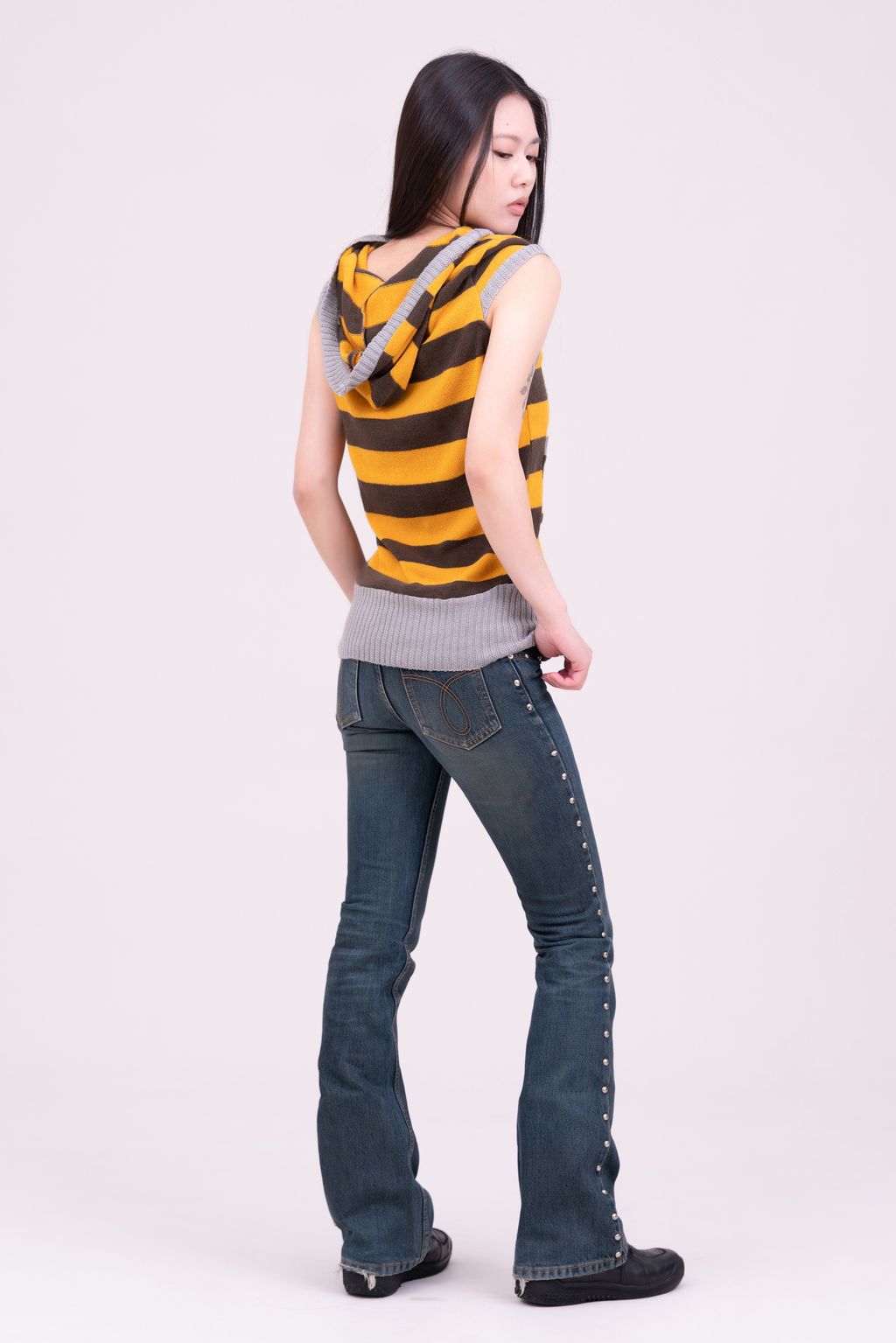 YCW03916
