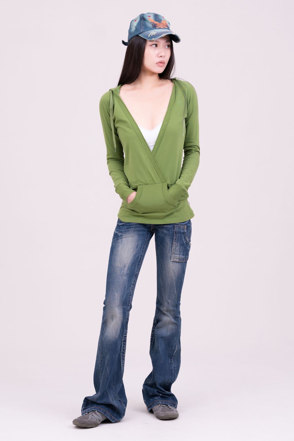 YCW03946