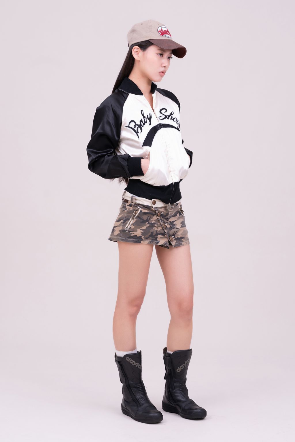 YCW03986