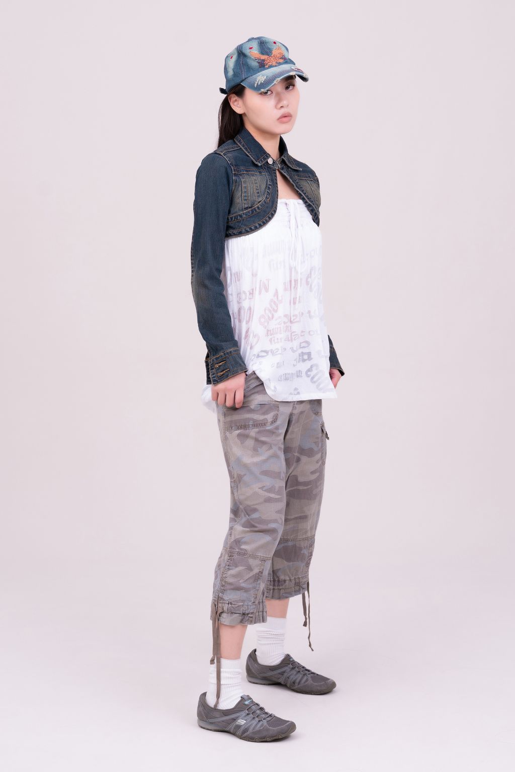 YCW04047