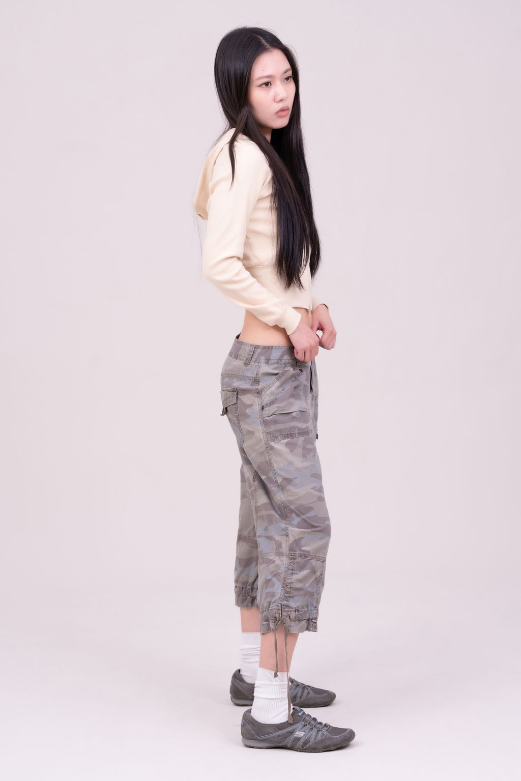 YCW04073