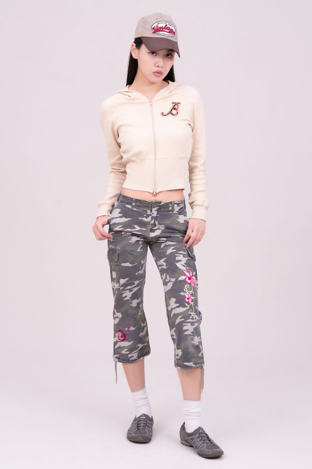 YCW04081