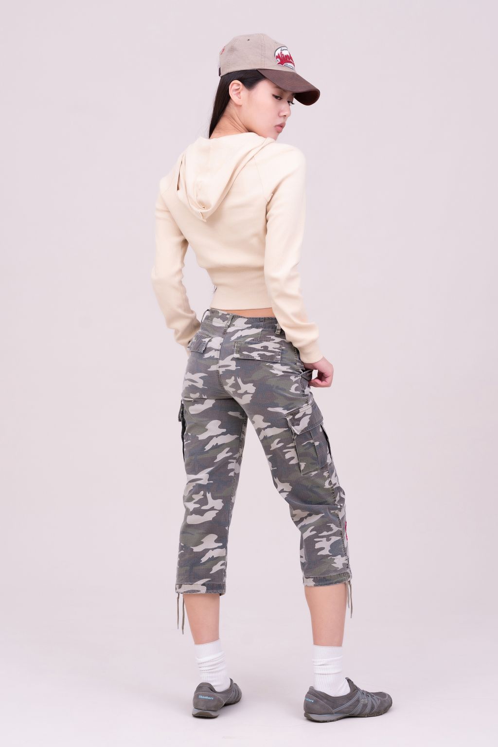 YCW04096
