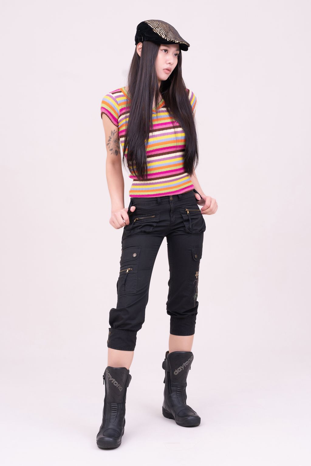 YCW04114
