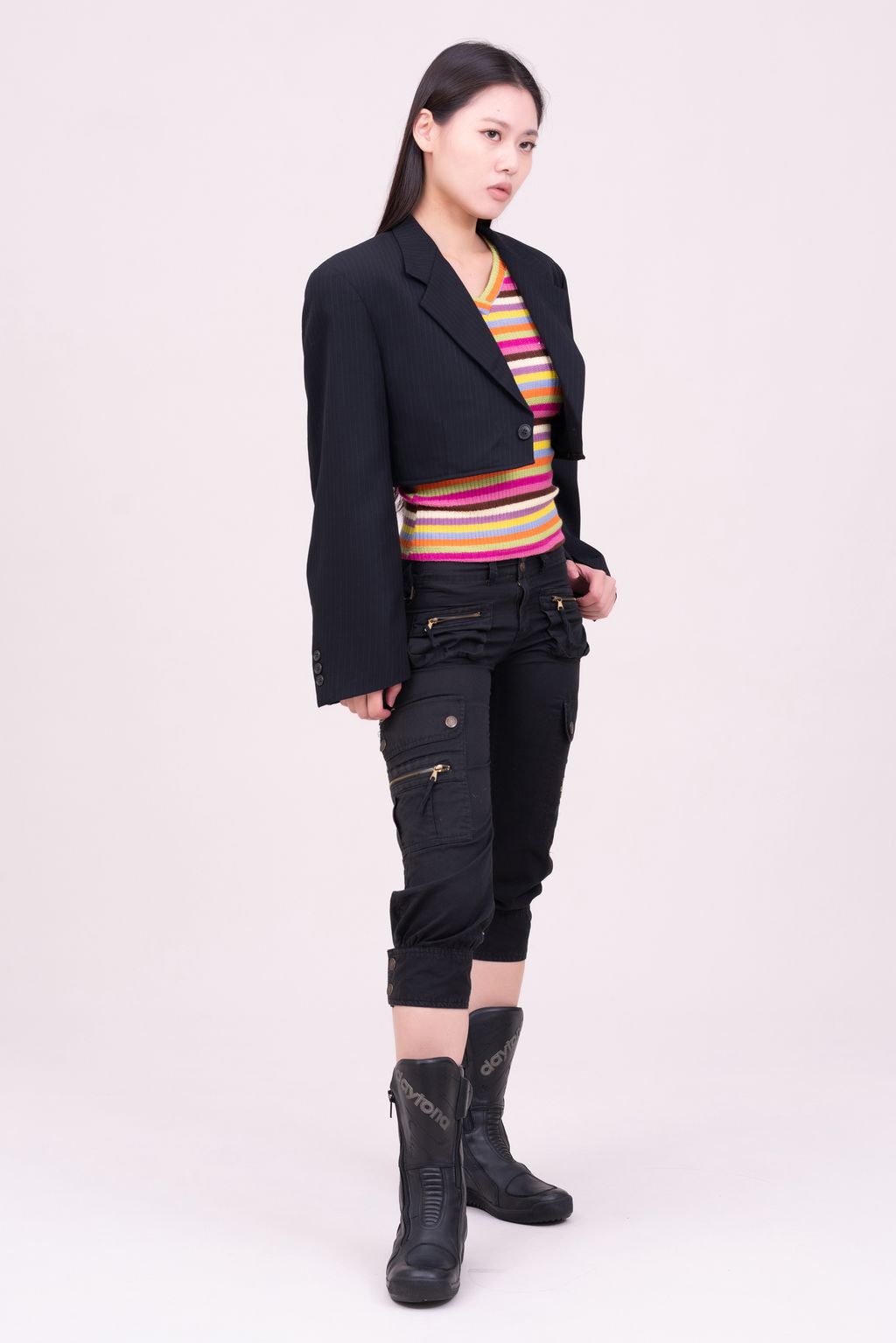YCW04142