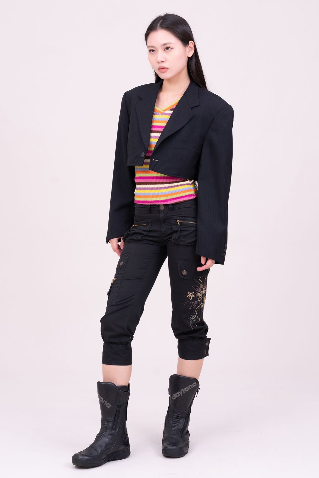 YCW04133