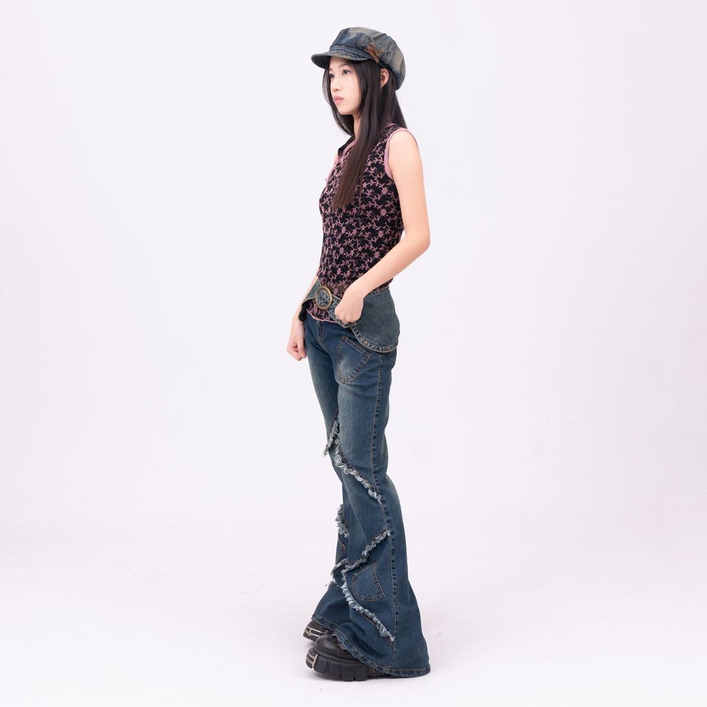 YCW01077