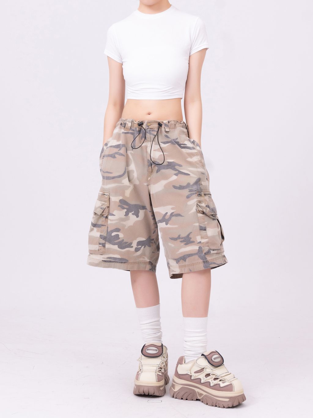 YCW01817