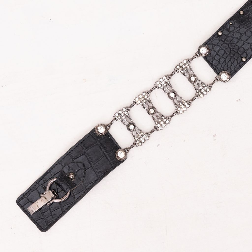 YCW02815