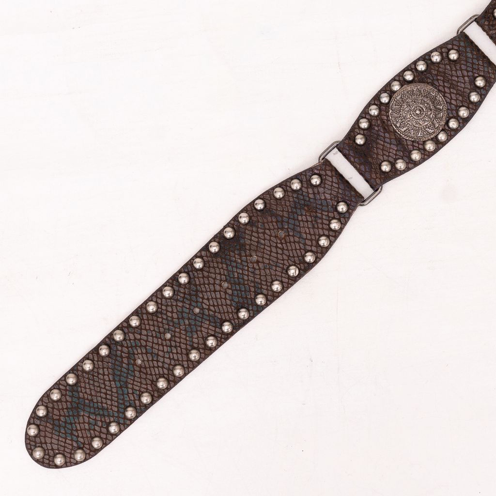 YCW02829