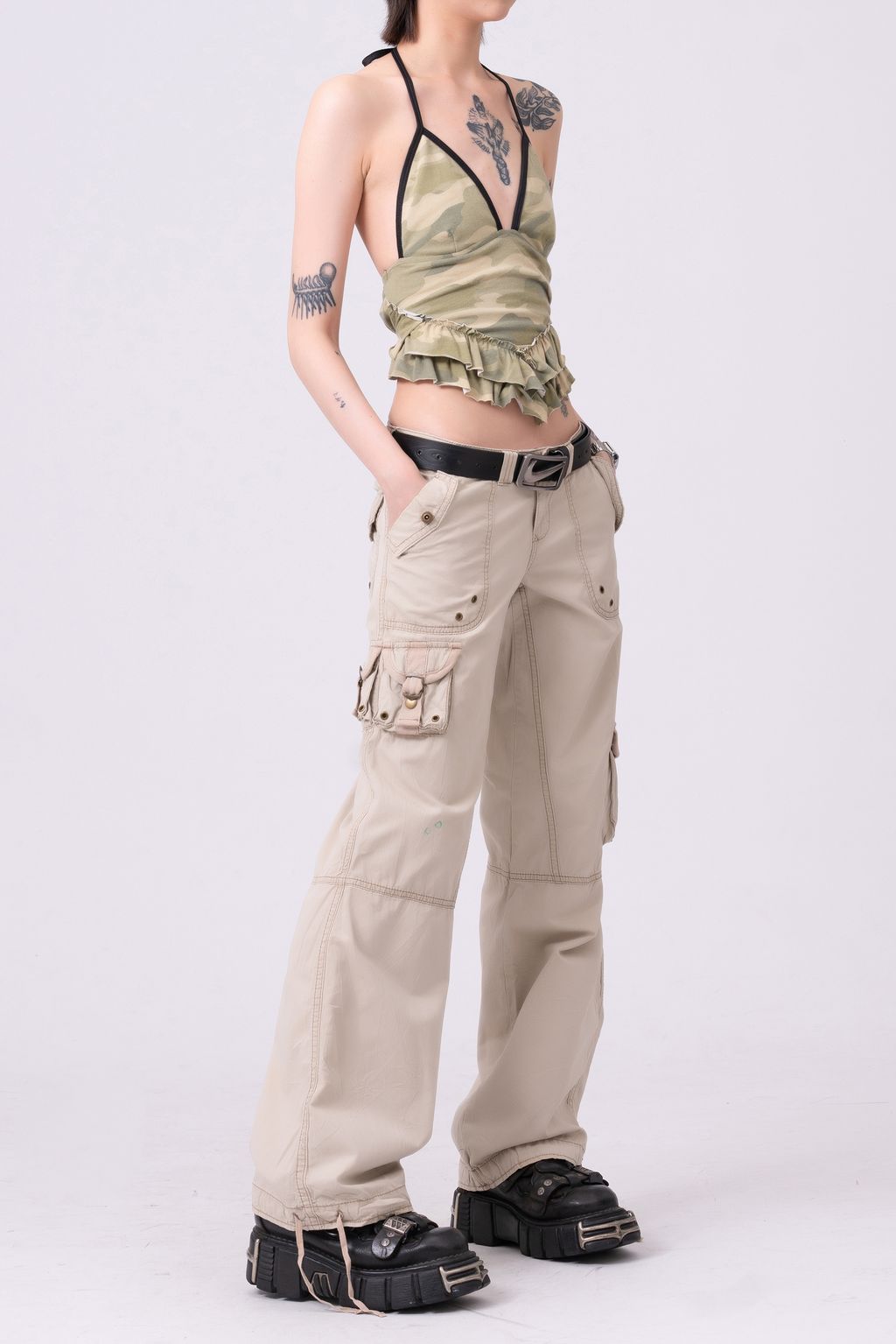 YCW03354