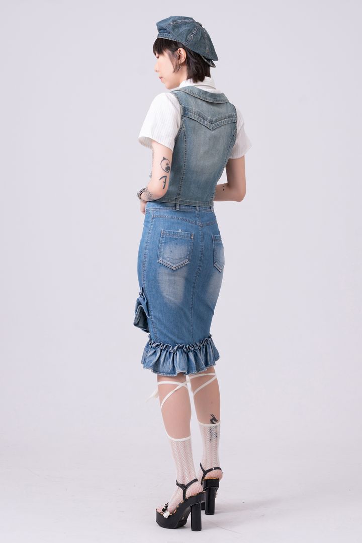 YCW03408