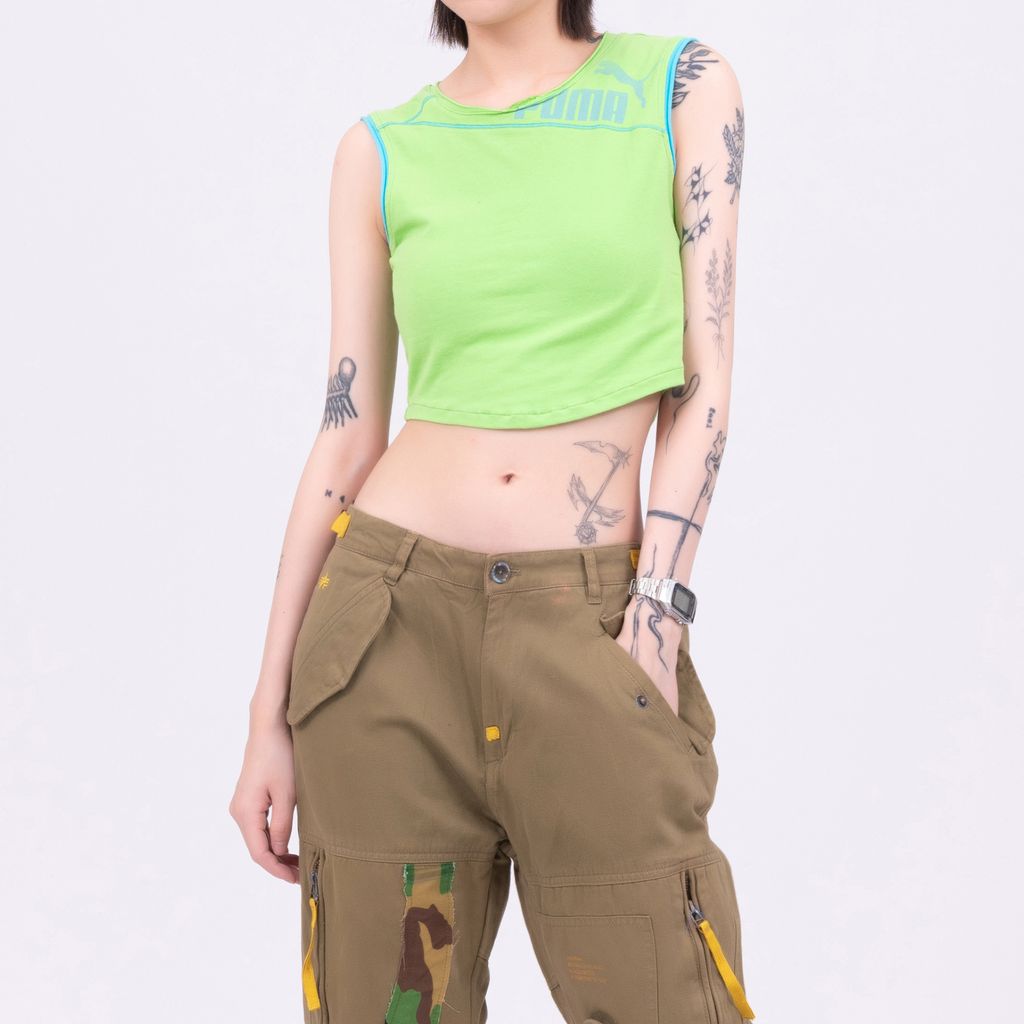 YCW03933
