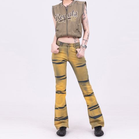 YCW03967