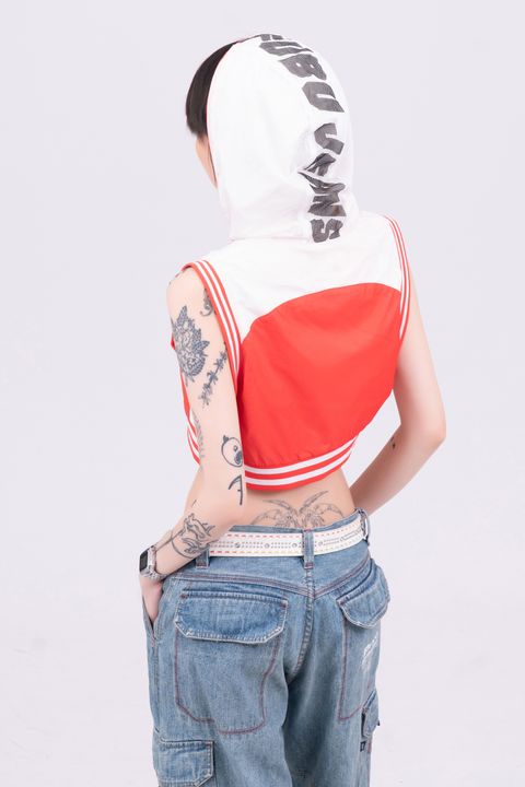 YCW04058
