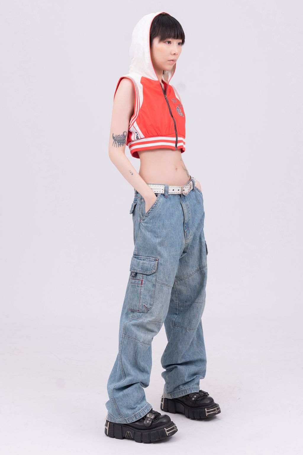 YCW04054
