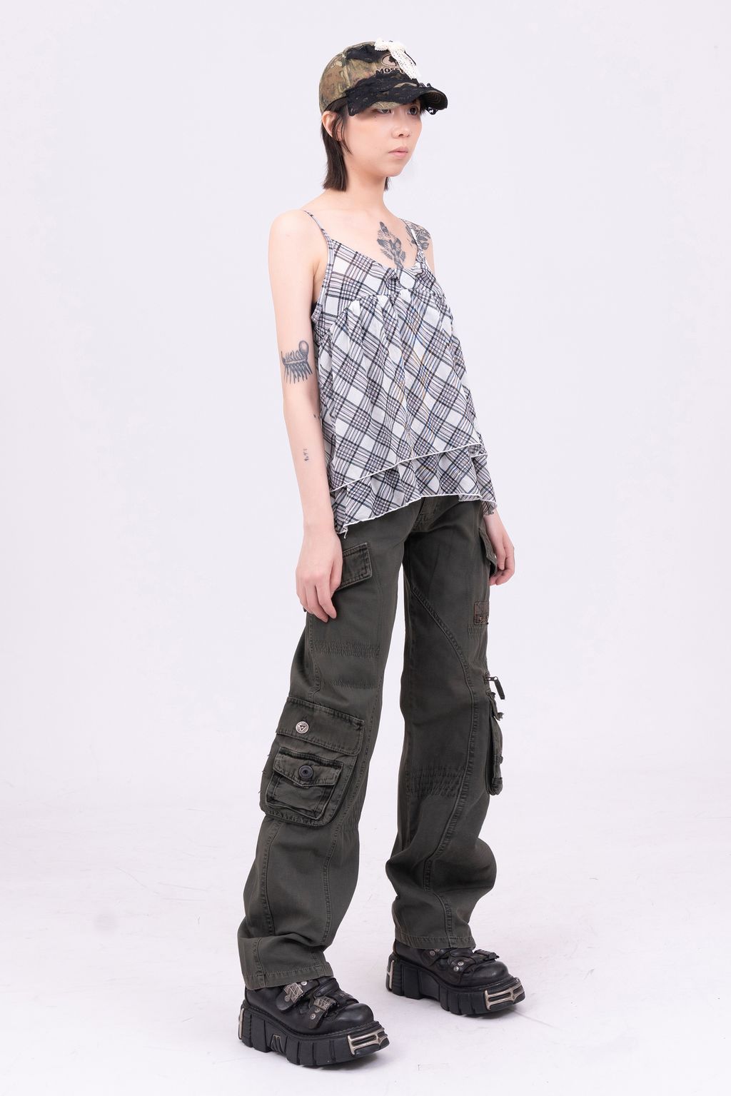YCW04102