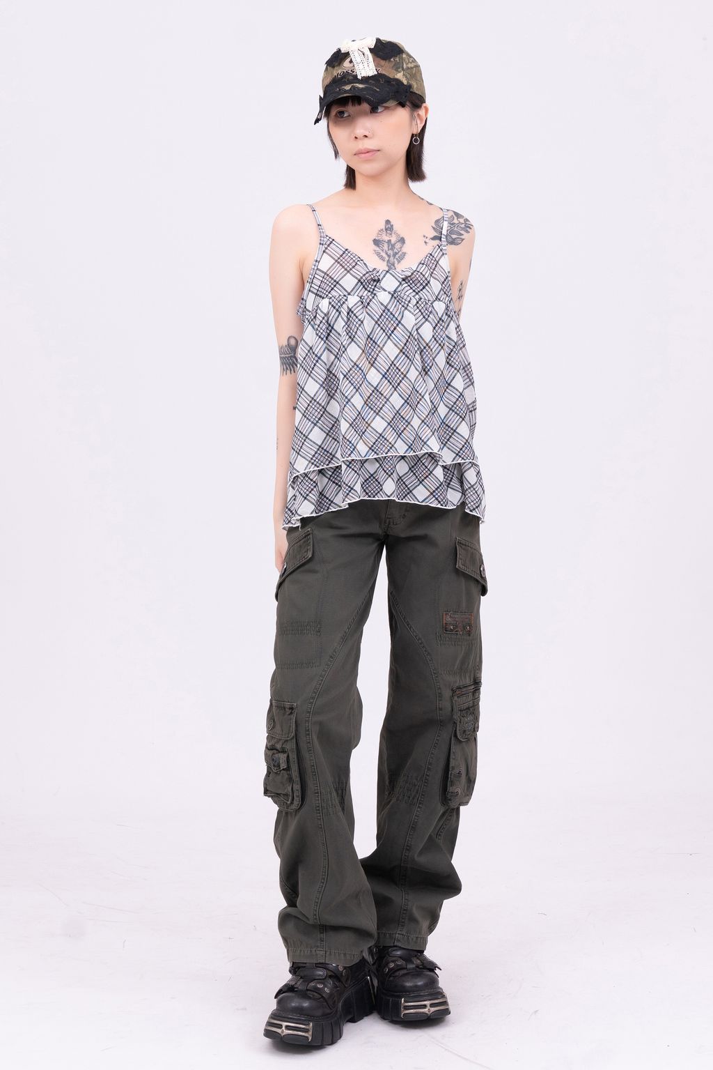 YCW04093