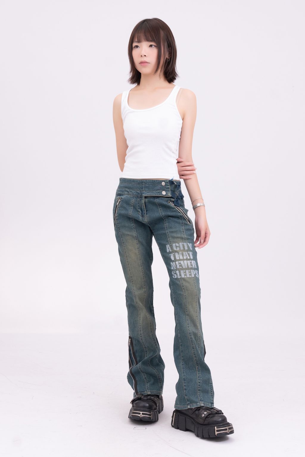 YCW04291