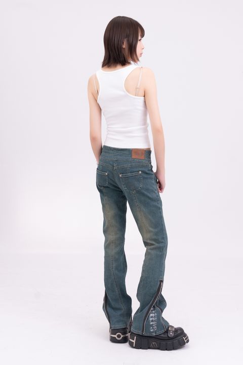 YCW04299
