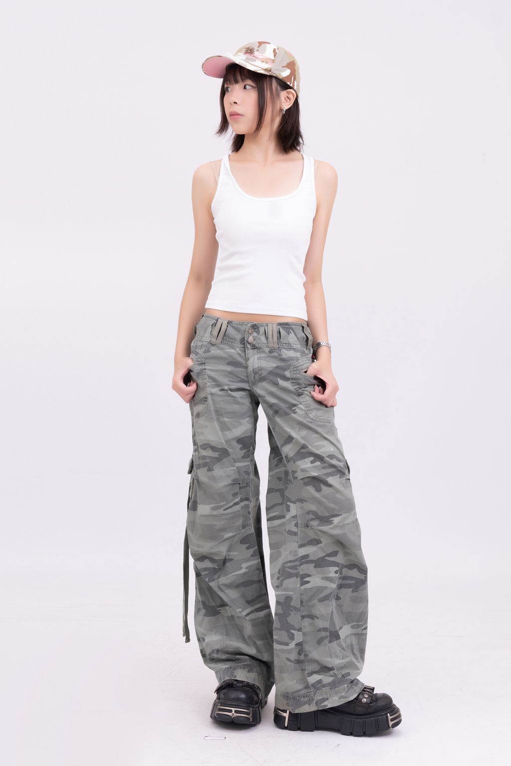 YCW04371