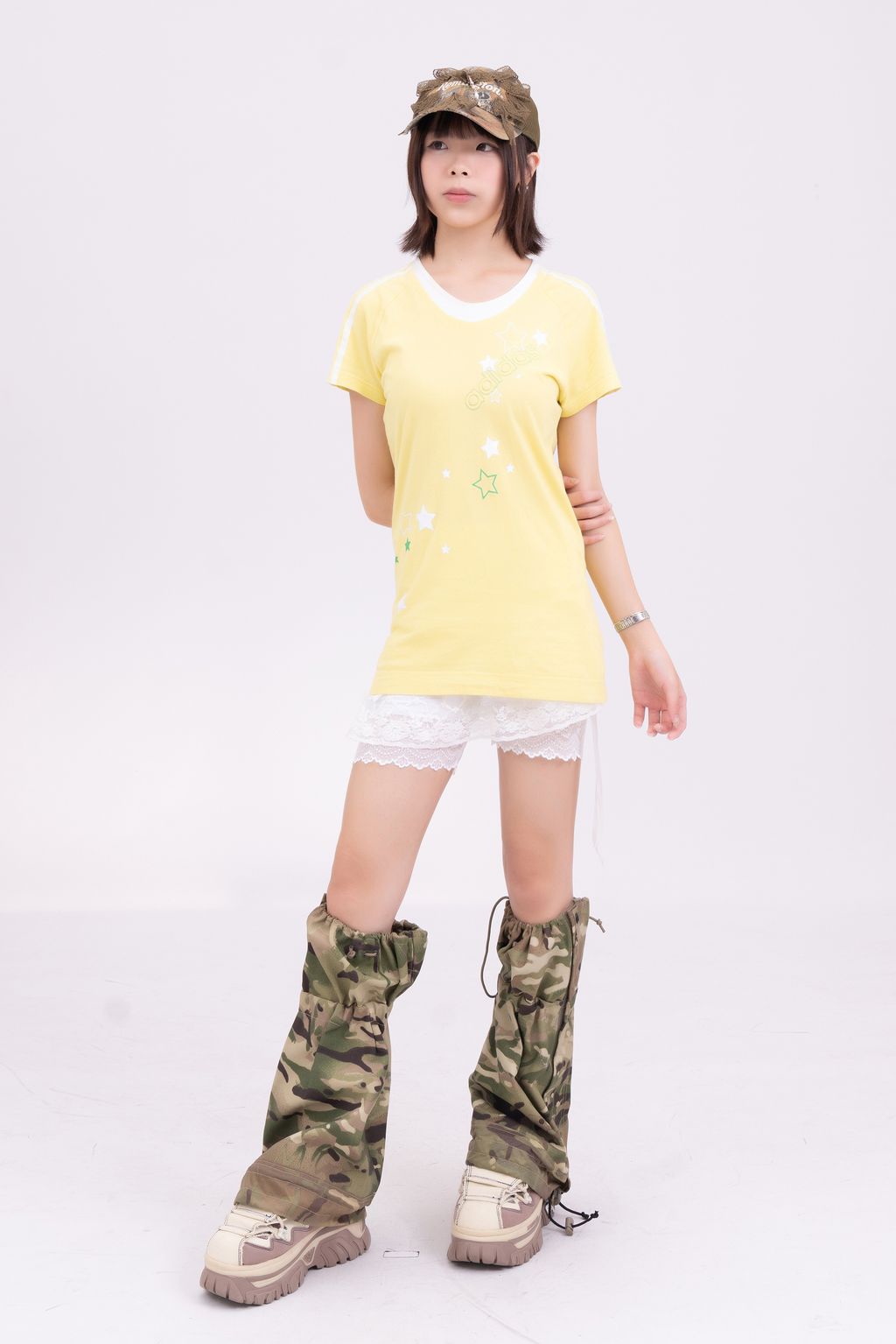 YCW04265