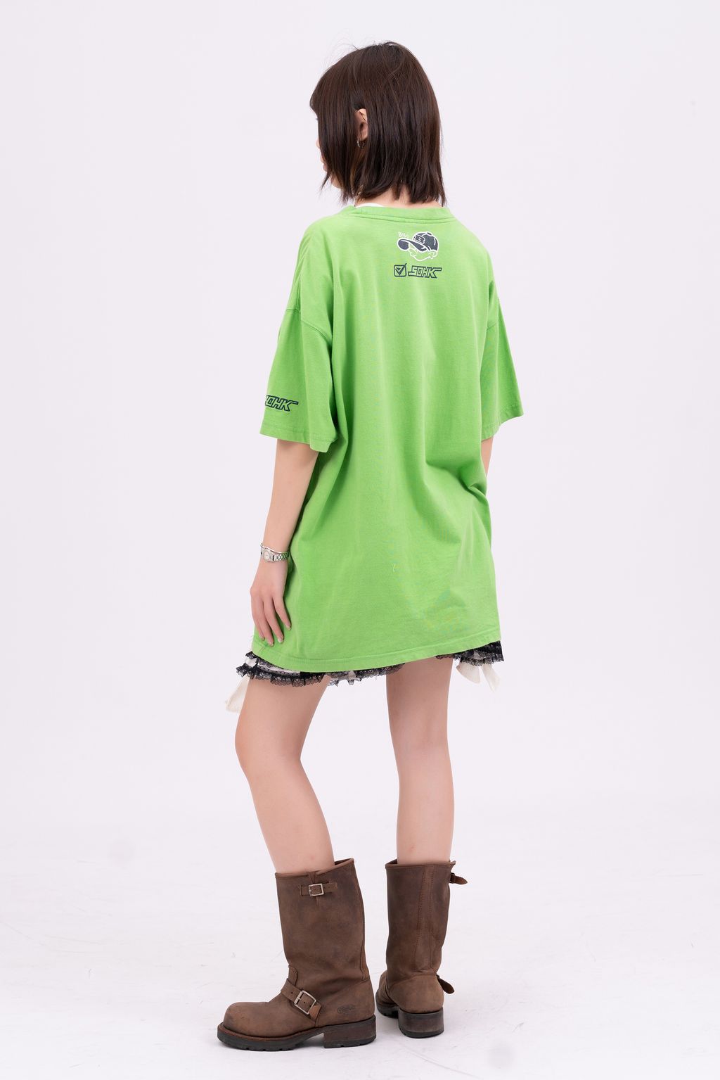 YCW04676