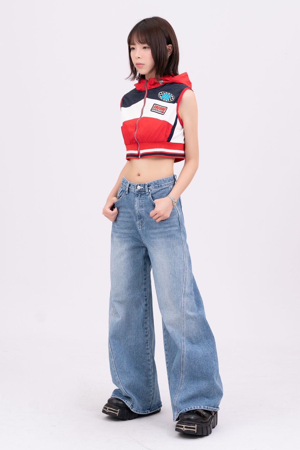 YCW04728