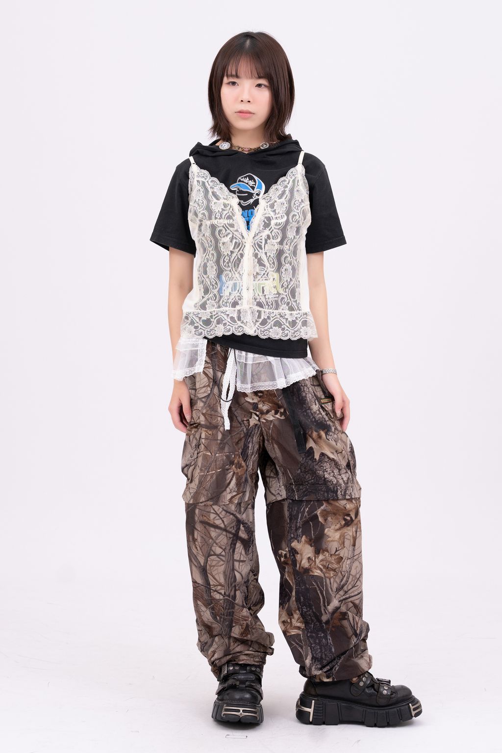 YCW04746