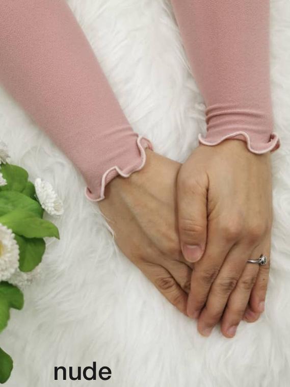 Muslimah Handsocks nude.jpeg