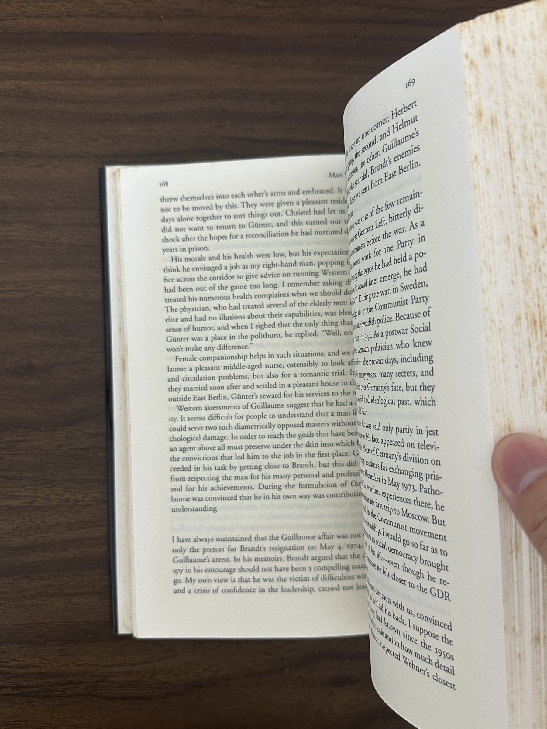Used Book] Man Without a Face: The Autobiography of Communism's