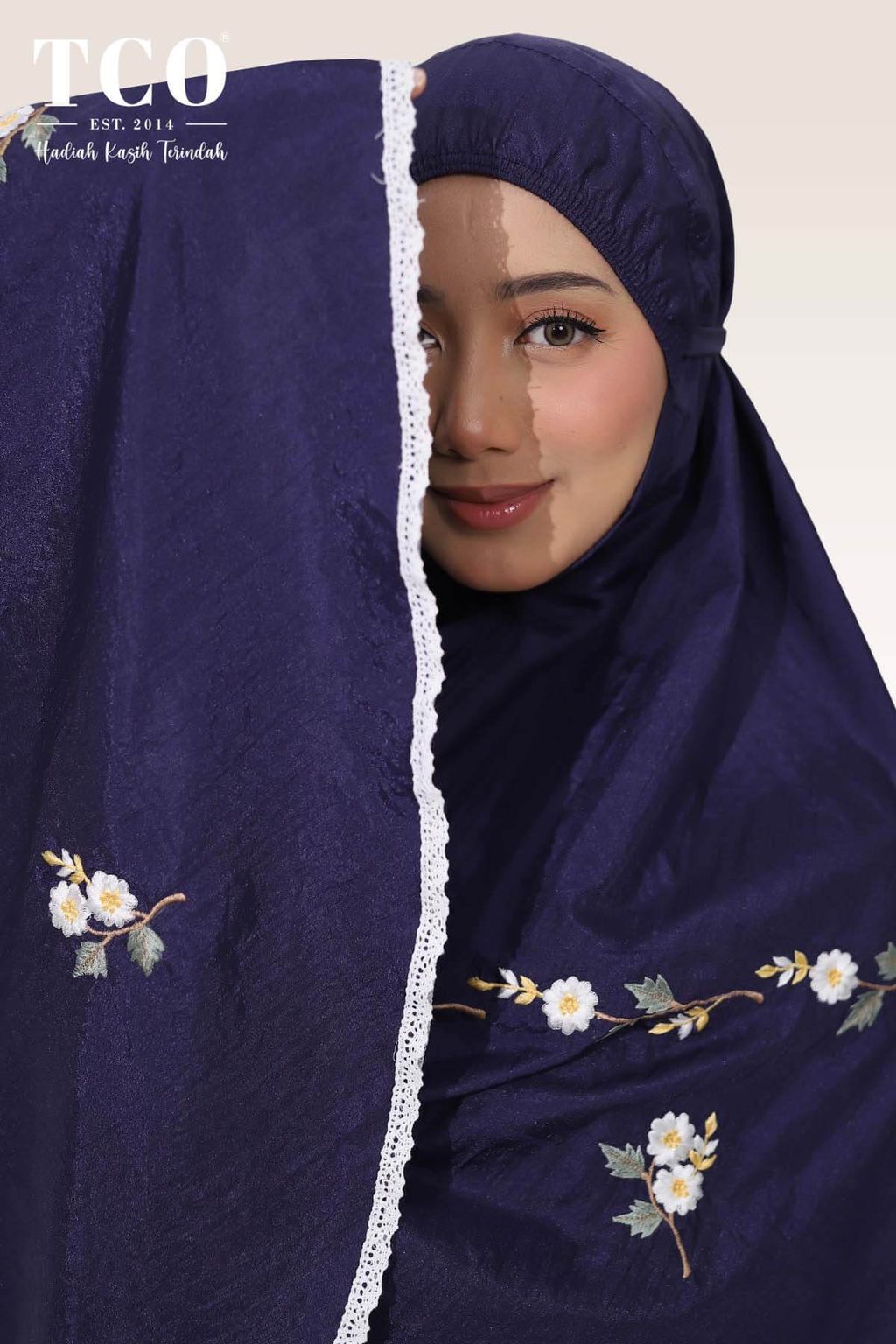 06_Telekung TCO Travel Daizie Navy Blue