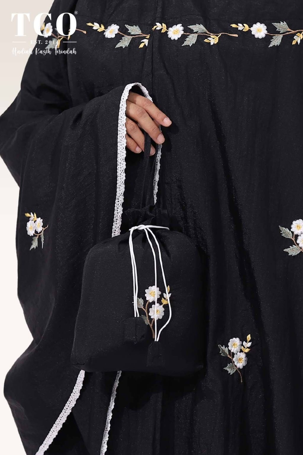 07_Telekung TCO Travel Daizie Black