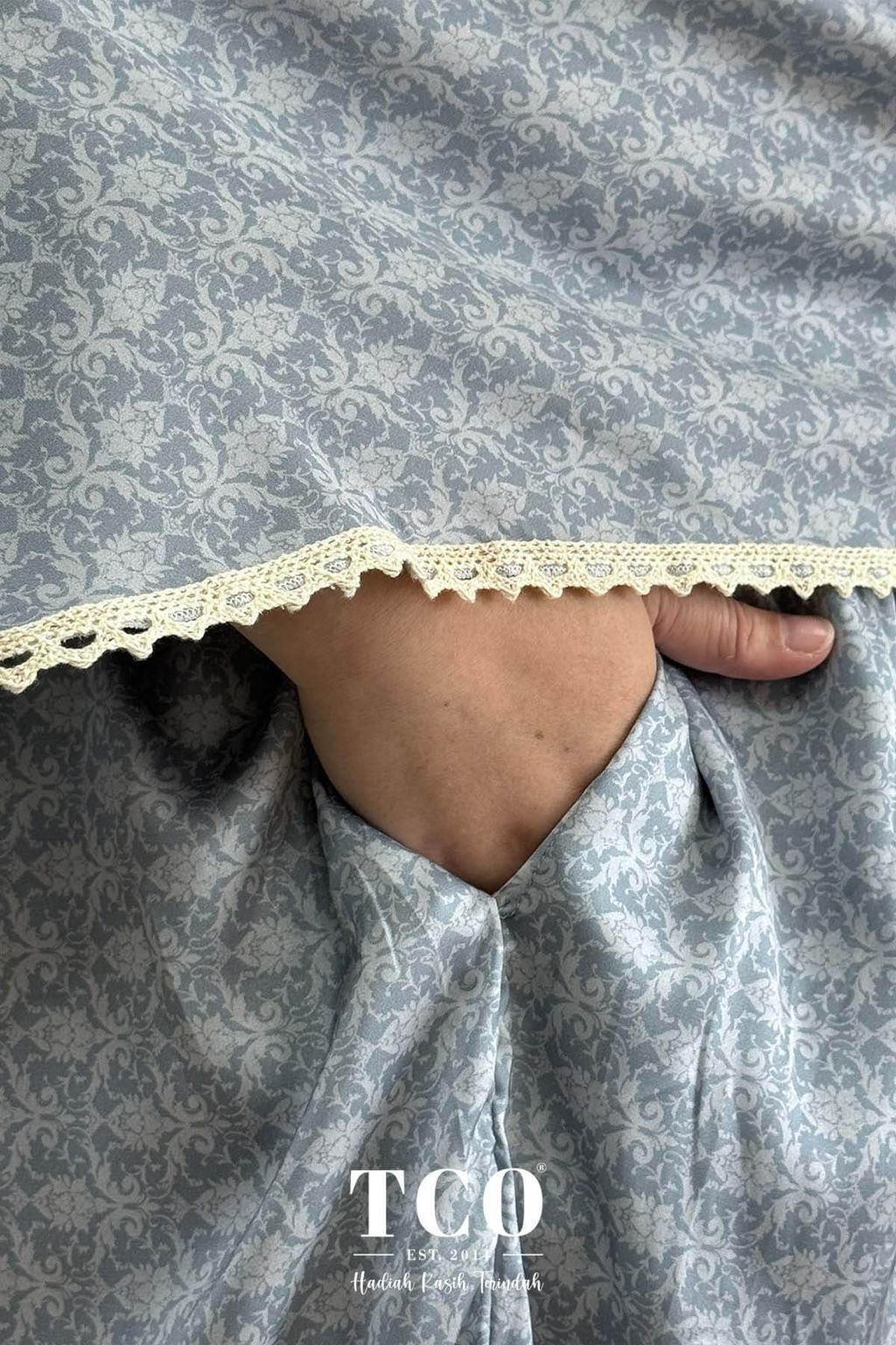 06_Telekung TCO Travel Ezi Damask Blue