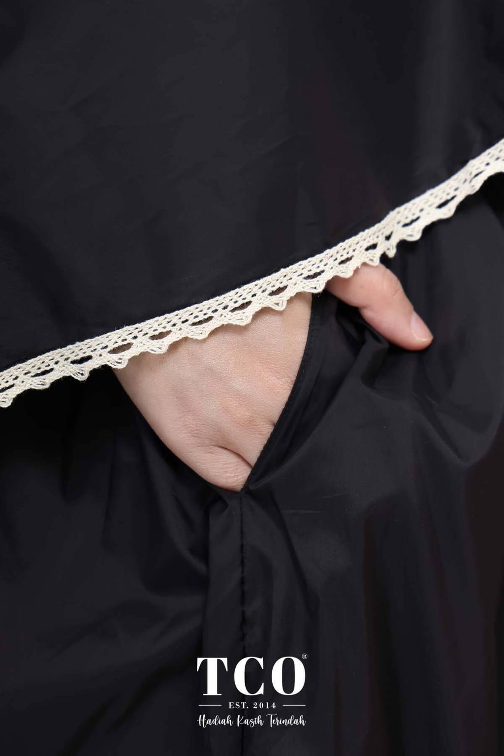 06_Telekung TCO Travel Ezi Vera Black