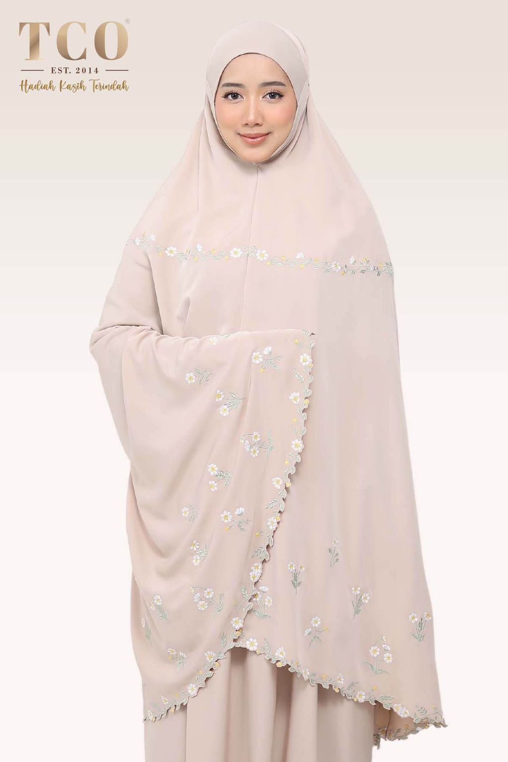 02_Telekung TCO Daisy Luxe Almondy Latte