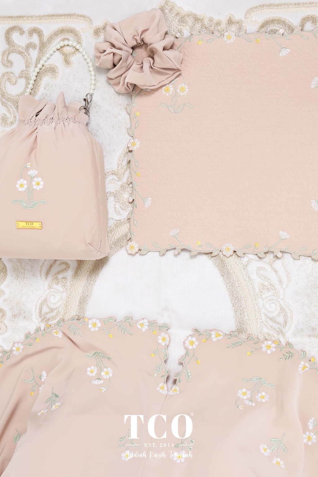 07_Telekung TCO Daisy Luxe Almondy Latte