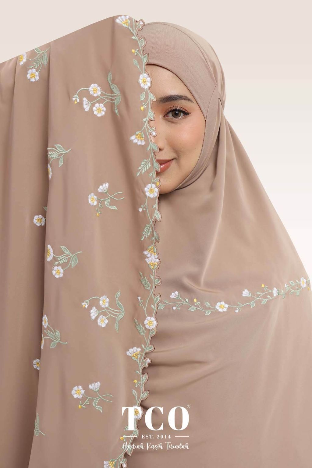 05_Telekung TCO Daisy Luxe Coco Mocha