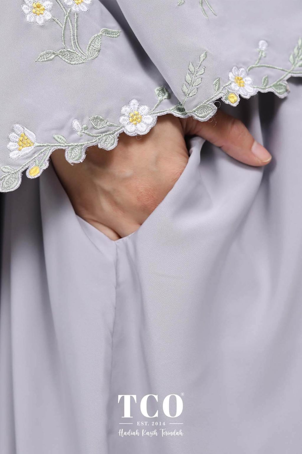 06_Telekung TCO Daisy Luxe Gray Lilac