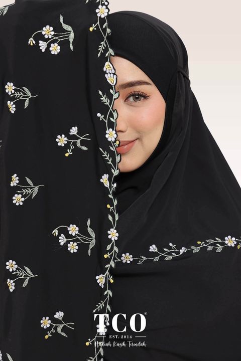 05_Telekung TCO Daisy Luxe Jet Black