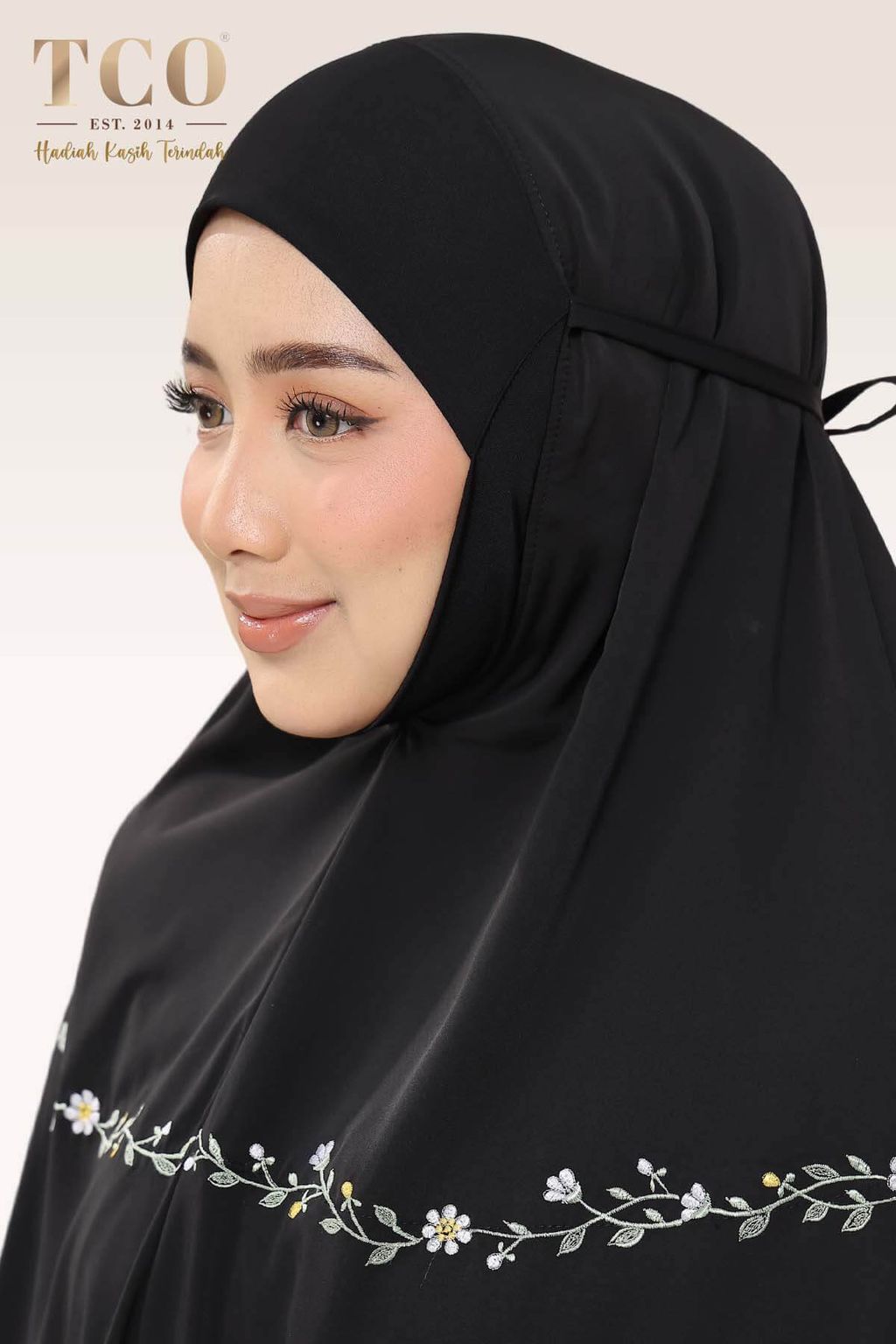 04_Telekung TCO Daisy Luxe Jet Black