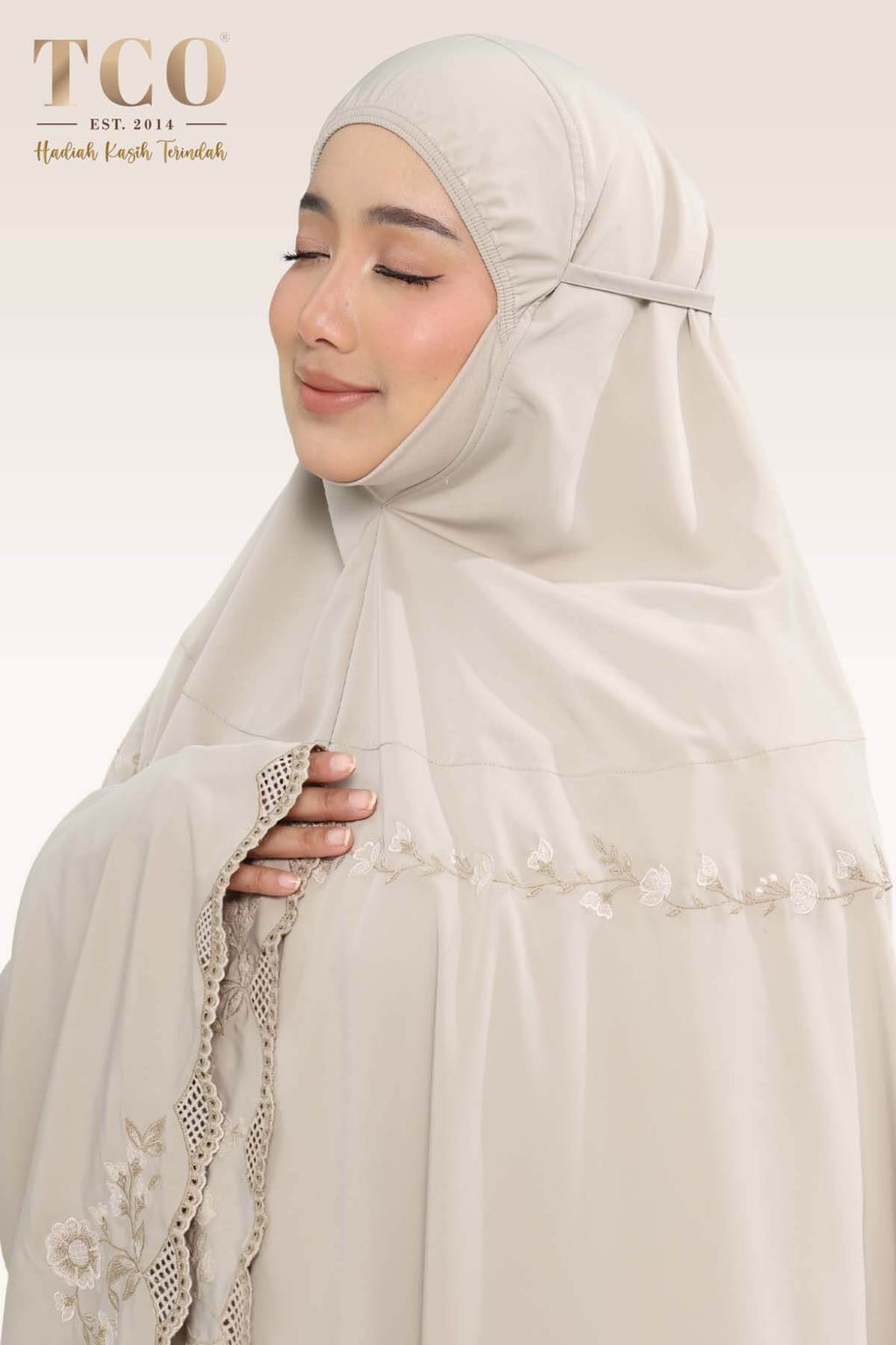 02_Telekung TCO Windy Luxe Hazel Wood